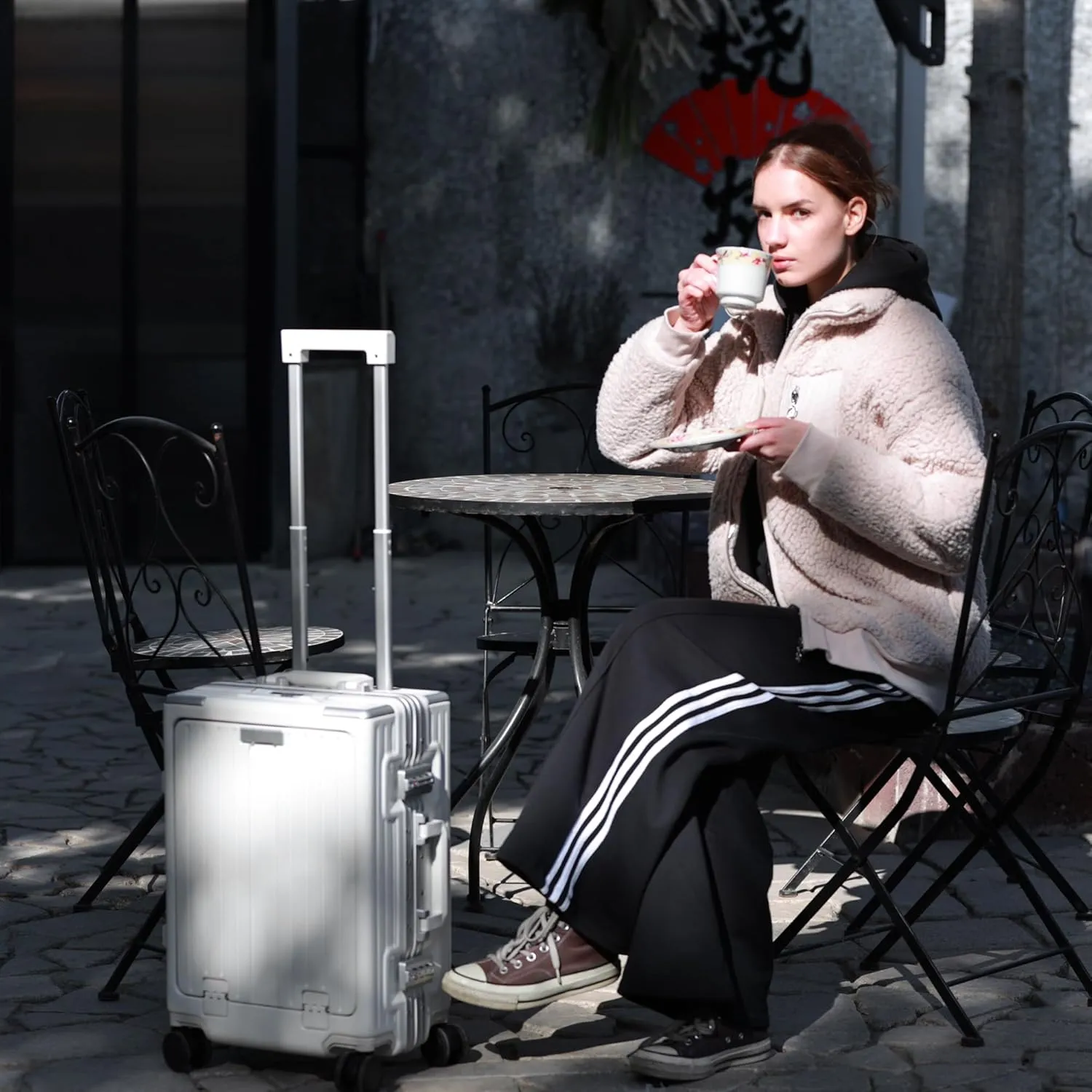 24 inch Luggage with Spinner Wheels Hard Shell Suitcases TSA Approved Luggage, Aluminum Frame Suitcases with Cup Holder, White