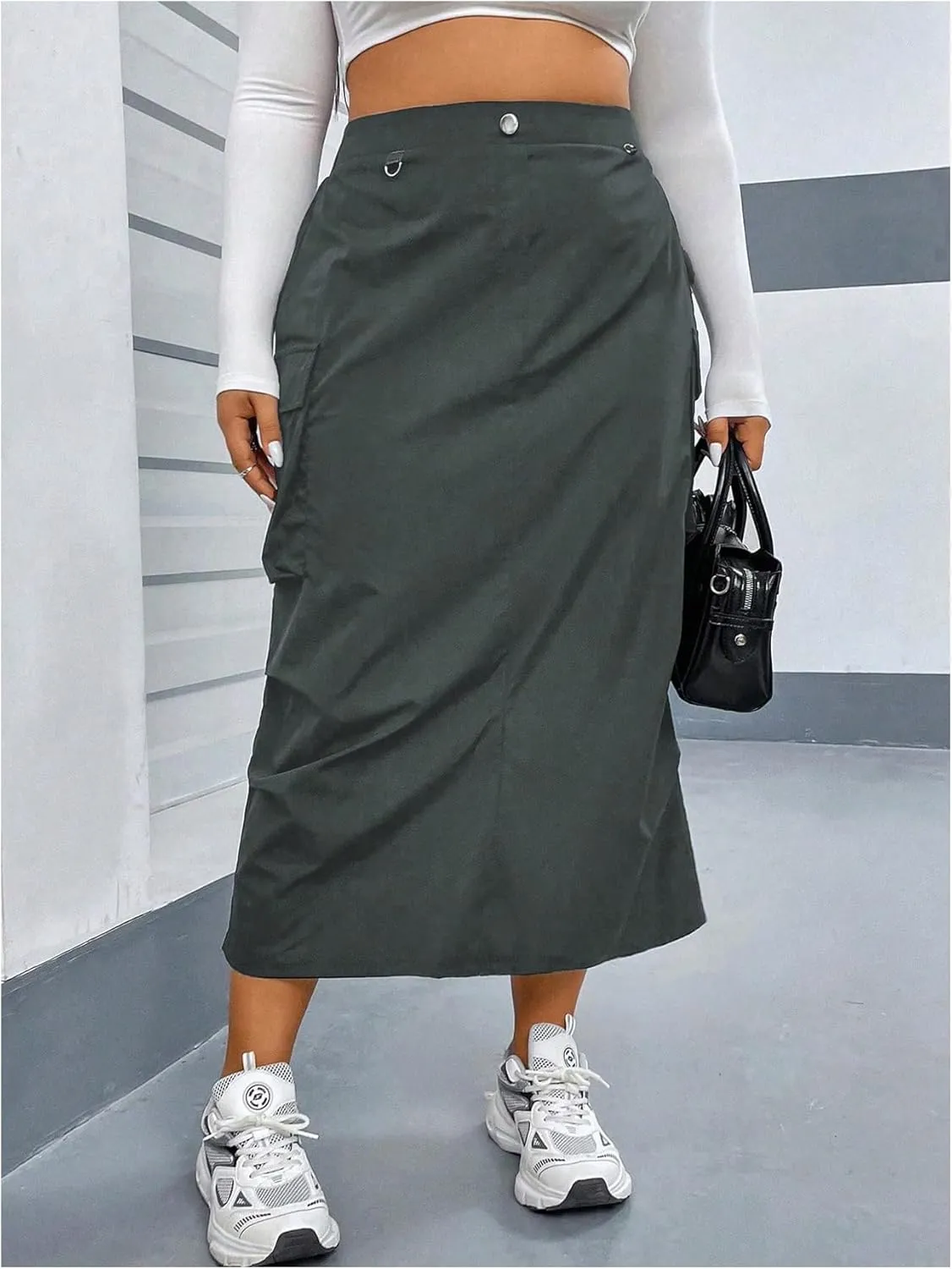 MakeMeChic Women's Plus Size Cargo Skirt Elastic Waist Ruched Button Front Y2K Cargo Long Skirts with Pockets