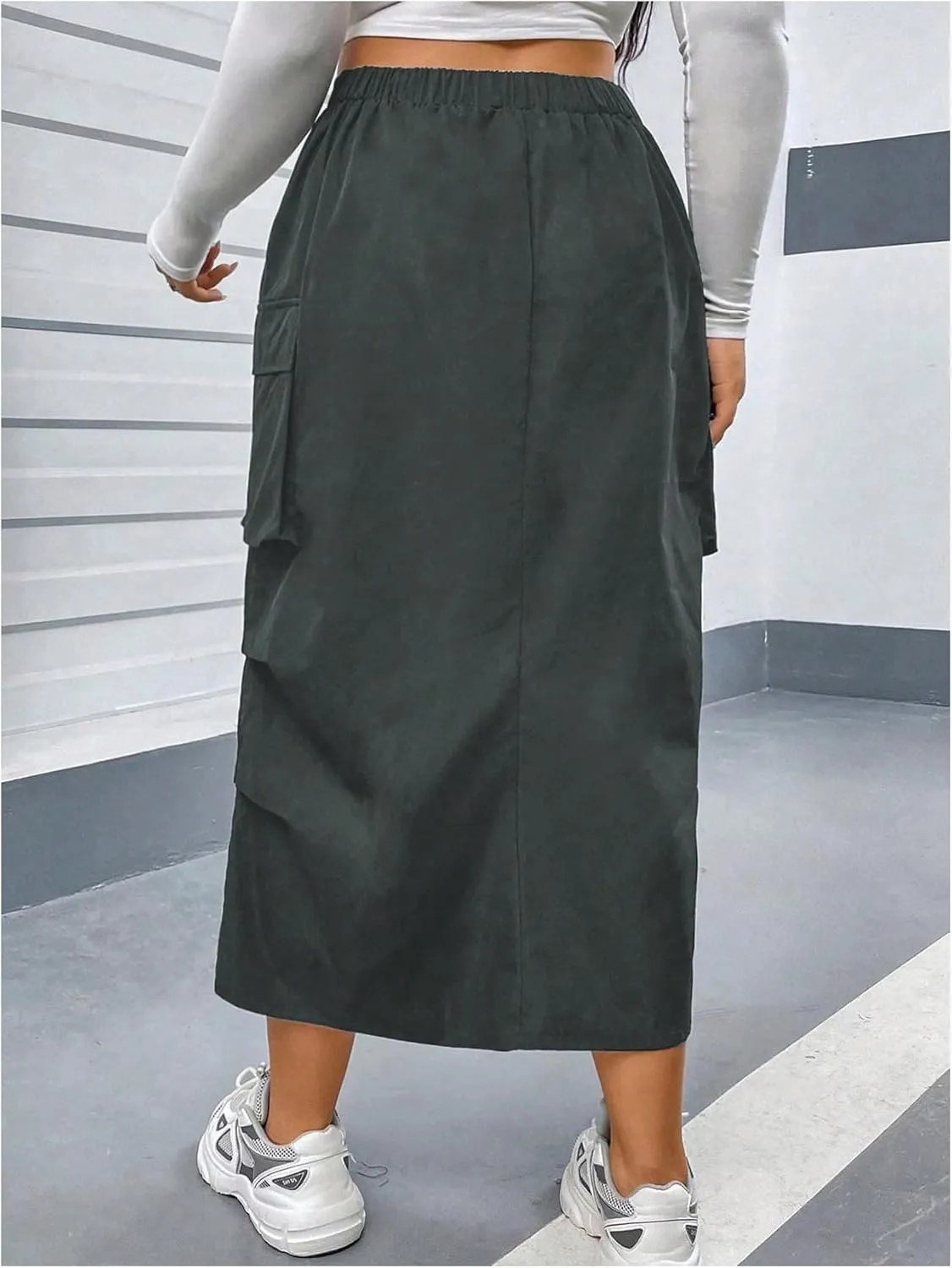 MakeMeChic Women's Plus Size Cargo Skirt Elastic Waist Ruched Button Front Y2K Cargo Long Skirts with Pockets