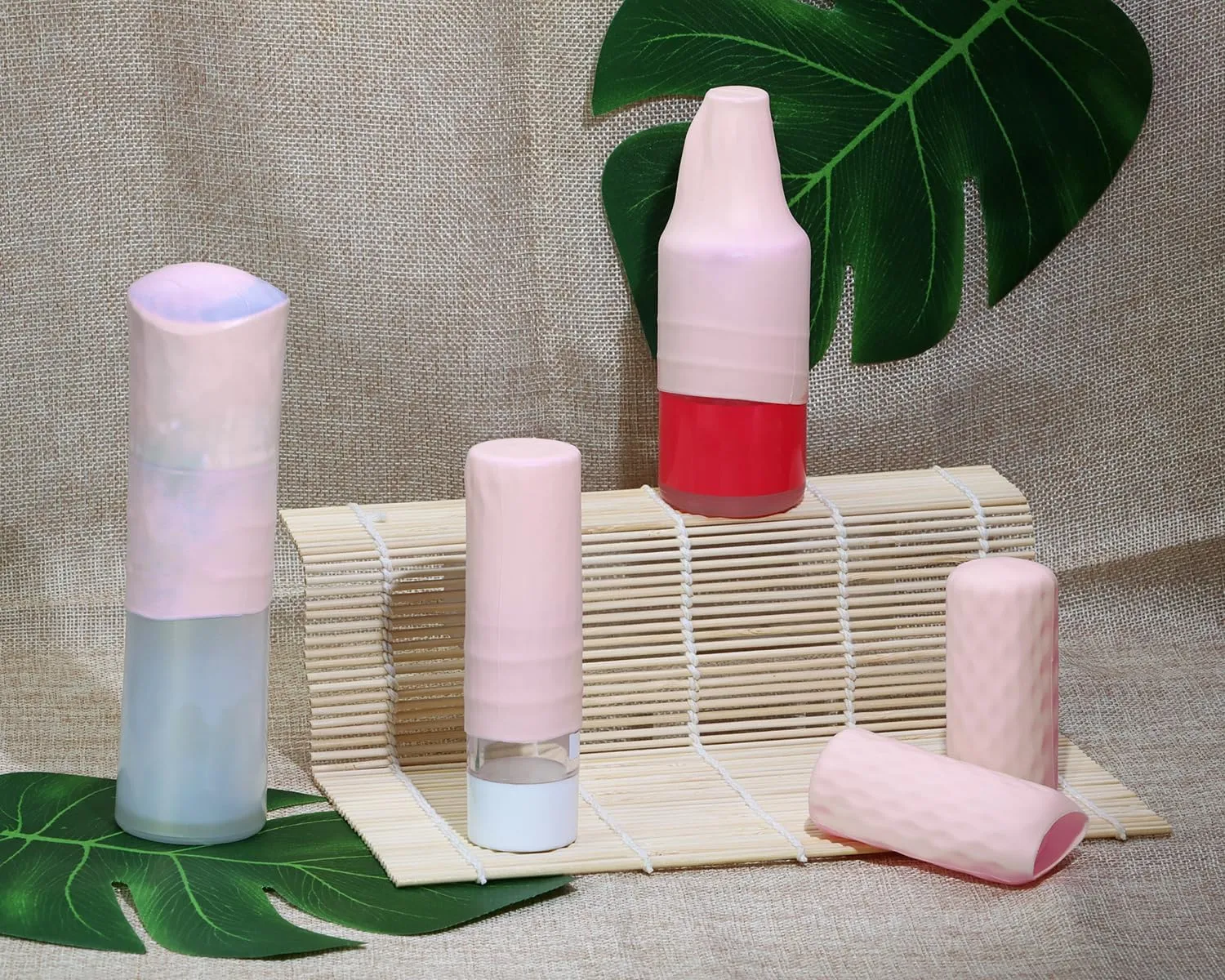 Mini Skater 12pcs Silicone Travel Bottle Cover Reusable Elastic Sleeve Fit Standard Toiletry Container Stretching Bottle Lid Cap for Luggage Bag Suitcase Prevent Leakage Solution (Light Pink)