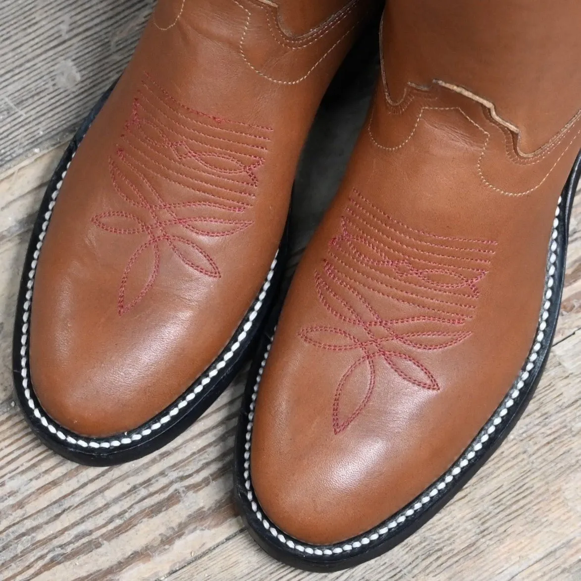 Olathe Classic Cowboy Men's Boot in Brown Mule