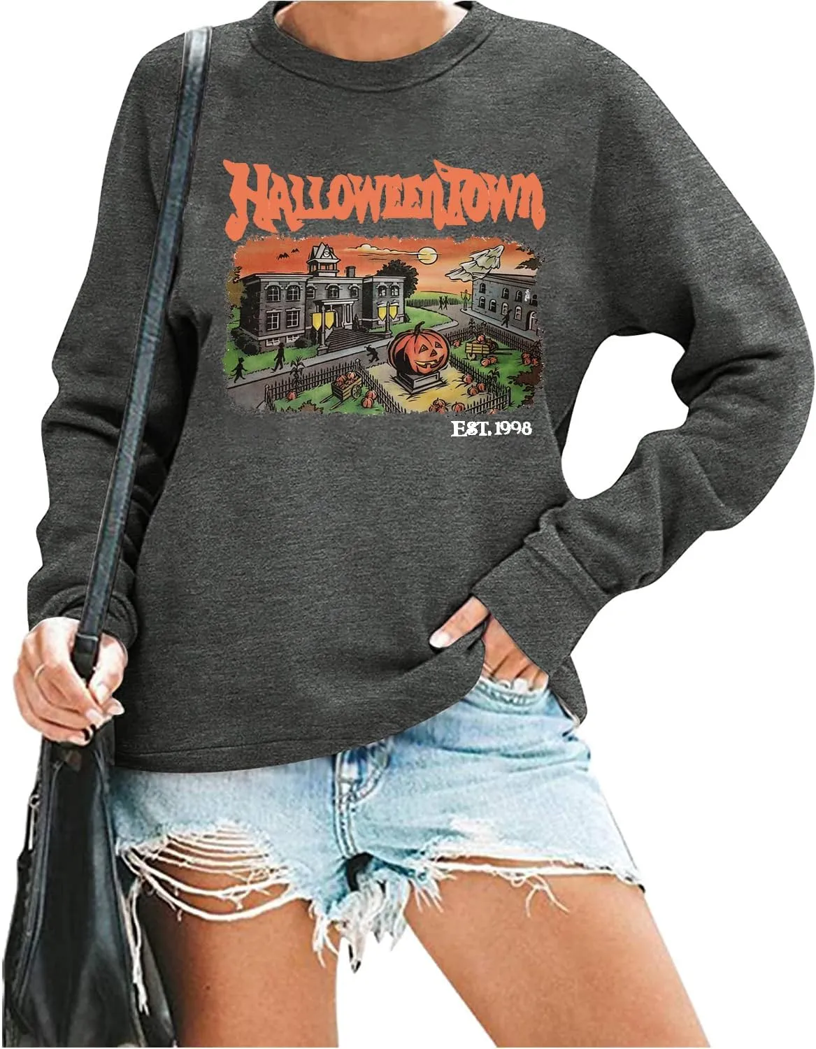 QIANRUO Halloween Town Est 1998 Sweatshirt Women Halloween Horror Spooky Graphic Tees Casual Fall Long Sleeve Pullover Tops