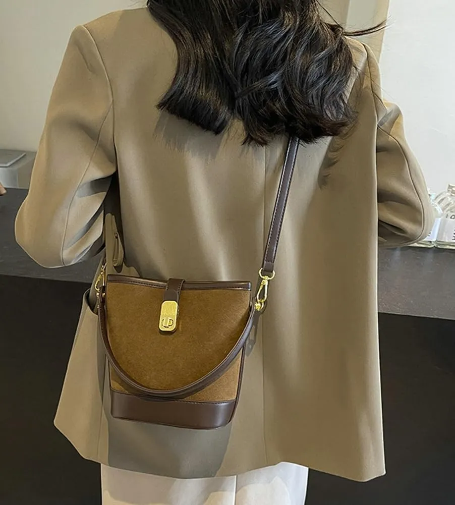 Retro Bucket Bags Casual Purses Crossbody Bag PU Shoulder Handbags Small Tote Vegan Leather with 2 Adjustable Straps