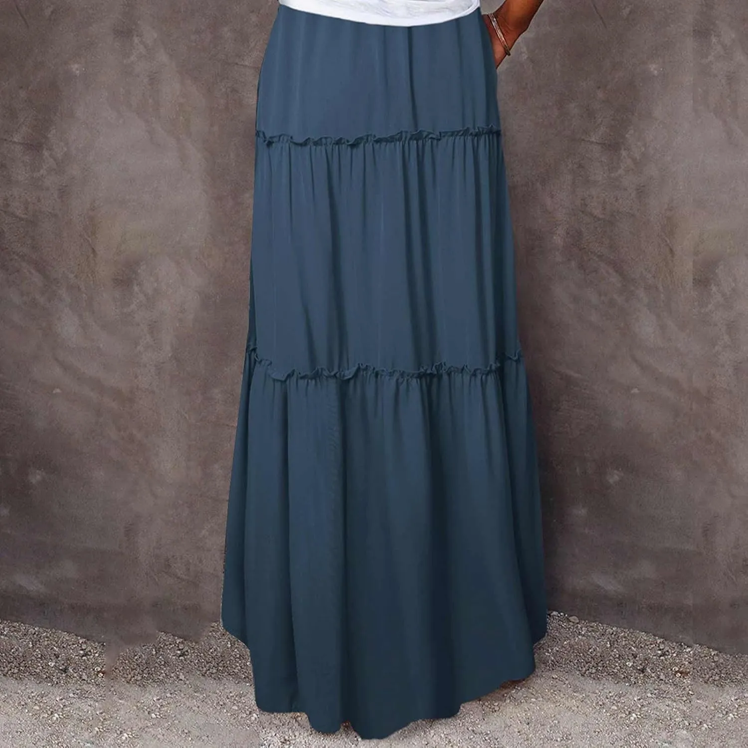 Women's Summer Pleated Maxi Skirts Ruffle Beach Long Skirt Elegant Solid Bohemian Vacation Skirts 2025 Trendy